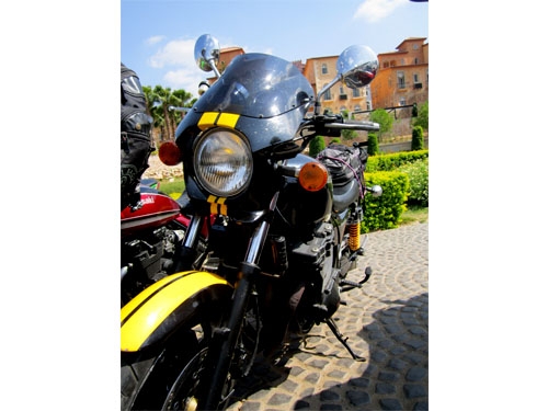 kawazaki zephyr 750 ทะเบียน แท้ กทม. พร้อมโอน เครื่อง อินนา