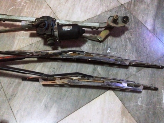 ชุดที่ปัดน้ำฝน Toyota altis 2005