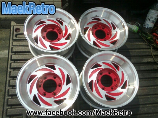 ล้อแม็กออฟลึกเรโทร