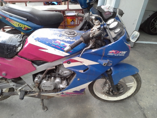 ขายมอเตอร์ไซค์ kawazaki kr sse เล่มครบพร้อมโอน