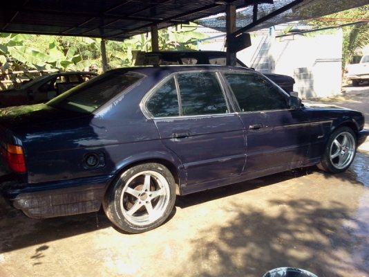 BMW E34 520i เครื่อง 1jz แก็สหัวฉีด สีสวย ขายถูก พร้อมโอน BMW E34 520i เครื่อง 1jz แก็สหัวฉีด สีสวย ขายถูก พร้อมโอน