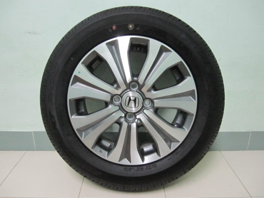 ขายล้อแม็กป้ายแดง Honda Freed พร้อมยาง Dunlop 185-65R15 ราคา 15,900 สภาพ 99\%