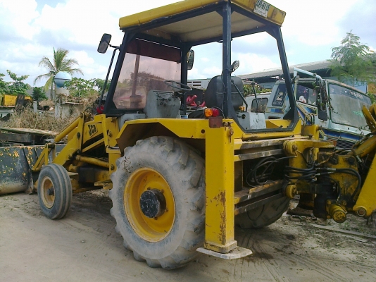 ขาย..ตักหน้าขุดหลังJCB3CX หลังคาเหลือง มีเล่มทะเบียน