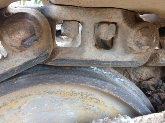 รถแบคโฮ  HITACHI  200 - 3     สนใจติดต่อ 081 - 6079515