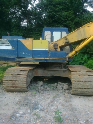 รถแบคโฮ KOBELCO  907  ( ตัวเดินใหญ่ )   สนใจติดต่อ 081 - 6079515