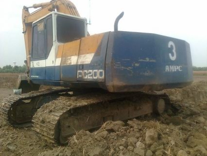 Komatsu PC200-5