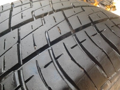 ขายยาง215/65/15 ปี 1210 BRIDGESTON LEO 627 1 คู่ ขายยาง215/65/15 ปี 1210 BRIDGESTON LEO 627 1 คู่