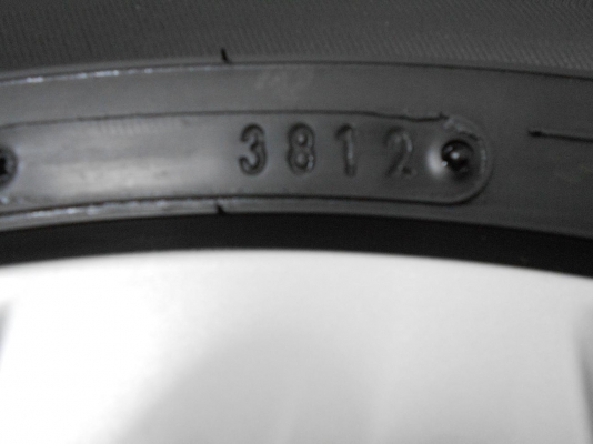 ขายล้อแม็ก Nissan march ขอบ 15 พร้อมยางถอดป้ายแดง ขายล้อแม็ก Nissan march ขอบ 15 พร้อมยางถอดป้ายแดง