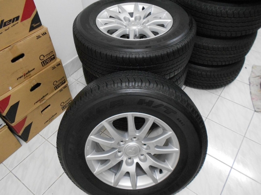 ขายล้อแม็ก pajero ขอบ 17 พร้อมยางปลายปี 10 ขายล้อแม็ก pajero ขอบ 17 พร้อมยางปลายปี 10