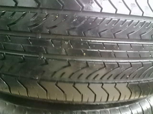 MICHELINยาง 215/60R16 สภาพดี มีสี่เส้น บางกะปิ กรุงเทพ