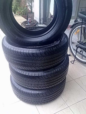 MICHELINยาง 215/60R16 สภาพดี มีสี่เส้น บางกะปิ กรุงเทพ