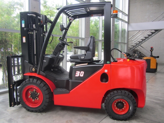 ขาย Forklift   ยี่ห้อ HANGCHA