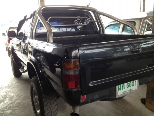 สีคิ้วรวมรถ