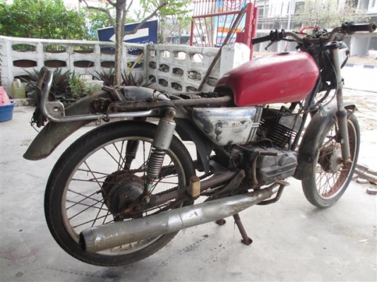 ขายเหมารวม 2 คัน RX100 และ GP100 ไม่มีทะเบียนไม่ติดขายตามสภาพ ราคา 6,000 บาท ขายเหมารวม 2 คัน RX100 และ GP100 ไม่มีทะเบียนไม่ติดขายตามสภาพ ราคา 6,000 บาท