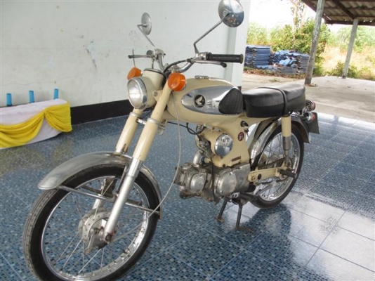ขาย HONDA S90 เครื่องเดิมๆคลาสิคมีเล่มทะเบียน+ชุดโอนภาษีเต็ม ก.พ. 57 (จัดส่งได้)