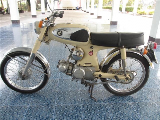 ขาย HONDA S90 เครื่องเดิมๆคลาสิคมีเล่มทะเบียน+ชุดโอนภาษีเต็ม ก.พ. 57 (จัดส่งได้)
