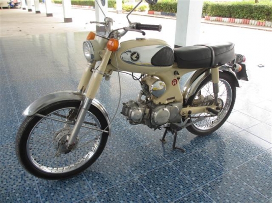 ขาย HONDA S90 เครื่องเดิมๆคลาสิคมีเล่มทะเบียน+ชุดโอนภาษีเต็ม ก.พ. 57 (จัดส่งได้)