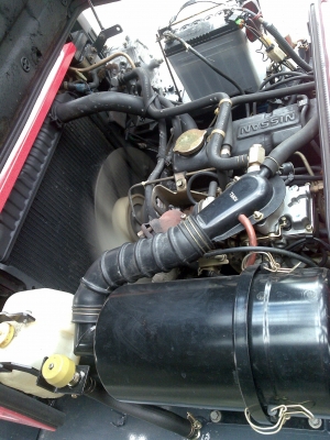 NISSAN  3 ตัน  เครื่องเบนซิล + ติดแก๊สนอก สถาพใหม่พร้อมใช้