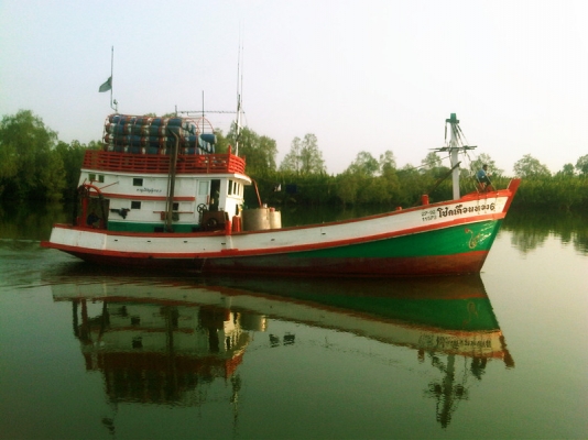 ขายเรืออวนลากพร้อมใช้งาน