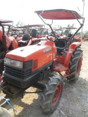 มาแล้ว KUBOTA L3408 ตามสภาพ  เครื่องแห้ง เดิมๆ ติดใบมีด ใหม่ให้ไปเลย พร้อม ผาน ตราช้าง 1 ตัว