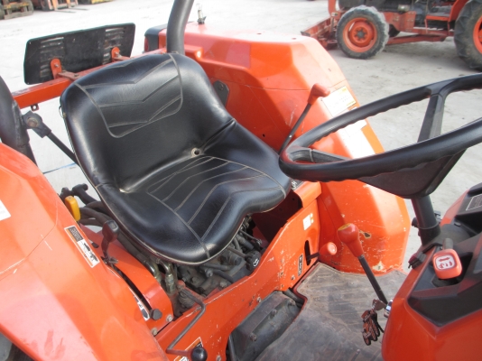 ขายไปซะแล้วKUBOTA L4508 ตามสภาพ พร้อมใบมีดดันหน้า ตราช้าง ขายไปซะแล้วKUBOTA L4508 ตามสภาพ พร้อมใบมีดดันหน้า ตราช้าง