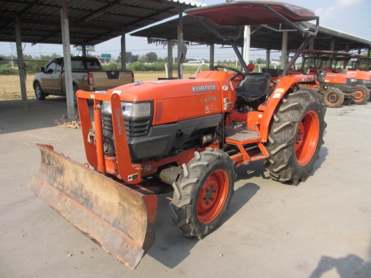ขายไปซะแล้วKUBOTA L4508 ตามสภาพ พร้อมใบมีดดันหน้า ตราช้าง ขายไปซะแล้วKUBOTA L4508 ตามสภาพ พร้อมใบมีดดันหน้า ตราช้าง