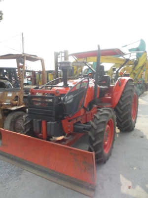 มาแล้ว KUBOTA M7040 MAX คุณภาพเยี่ยม 900 ชั่วโมงกว่าๆ เท่านั้นเอง มาแล้ว KUBOTA M7040 MAX คุณภาพเยี่ยม 900 ชั่วโมงกว่าๆ เท่านั้นเอง