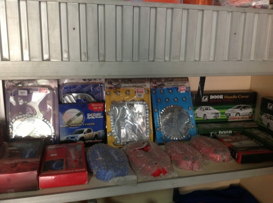 ด่วนๆขายเหมาอุปกรณ์ประดับยนต์ 7500บาทรวมส่งทุกจังหวัดคับ