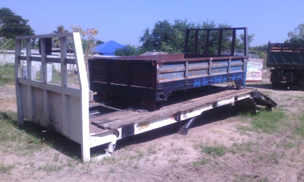 แพ 10 ล้อ ขึ้นแบคโฮ 200