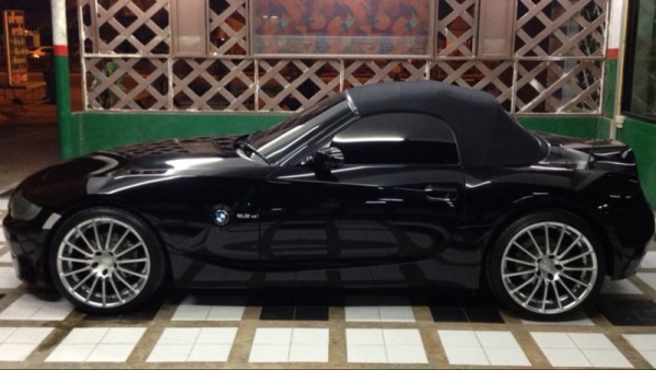 ต้องการขาย BMW Z4 2.5 SI  ปี 2006 1,9xx,xxx บาท