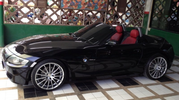 ต้องการขาย BMW Z4 2.5 SI ปี 2006 1,9xx,xxx บาท ต้องการขาย BMW Z4 2.5 SI ปี 2006 1,9xx,xxx บาท