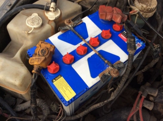 ขายมิตซู แชมป์ ปี 94 เครื่อง 1.5 เกียร์ธรรมดา  ติดแก๊ส LPG เบาะหนัง แอร์พร้อม ตัวถังเดิม ไม่มีชน มีผุบ้าง ล้อแม็ก ยางใหม่ แบตใหม่ รถขับได้เลยครับ