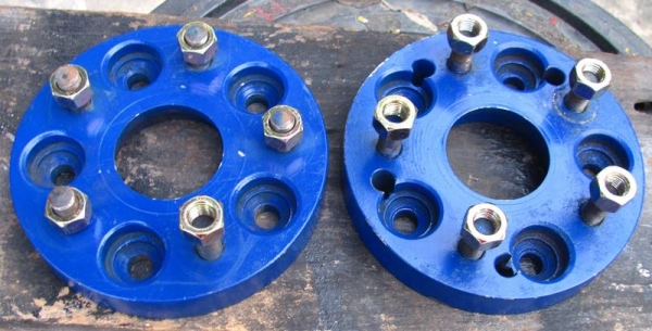 อแดปเตอร์ 1 คู่ 5/114 ออก 5/114 หนา 1 นิ้ว สภาพยังดีใช้งานปกติ น๊อตครบ ขาย 1,000 บาท