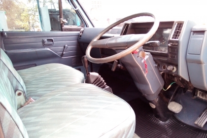 6 ล้อกลาง  *ตู้แห้ง*  ISUZU  NKR  110  แรงม้า  *ยาว 4.30 ม.*  รถสวยเดิม+สวยจริง+สภาพพร้อมใช้งาน  * มีเล่มพร้อมโอน