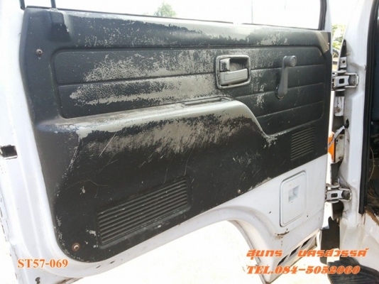 ขายด่วน รถบรรทุก 6 ล้อ ISUZU NPR 110 แรง ตู้แห้ง 3 บาน สภาพสวยพร้อมใช้ ราคาสุดคุ้ม