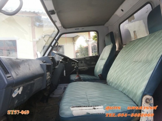 ขายด่วน รถบรรทุก 6 ล้อ ISUZU NPR 110 แรง ตู้แห้ง 3 บาน สภาพสวยพร้อมใช้ ราคาสุดคุ้ม