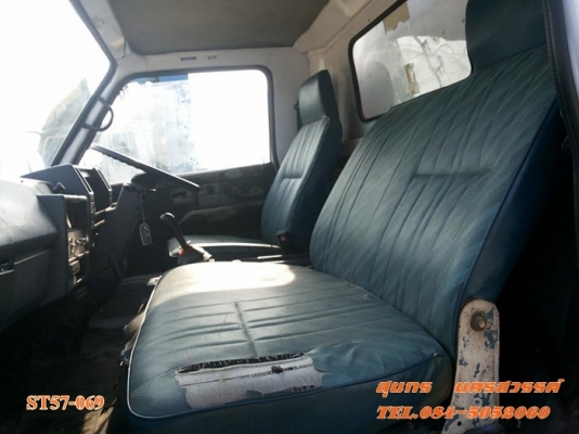 ขายด่วน รถบรรทุก 6 ล้อ ISUZU NPR 110 แรง ตู้แห้ง 3 บาน สภาพสวยพร้อมใช้ ราคาสุดคุ้ม