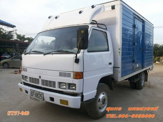 ขายด่วน รถบรรทุก 6 ล้อ ISUZU NPR 110 แรง ตู้แห้ง 3 บาน สภาพสวยพร้อมใช้ ราคาสุดคุ้ม