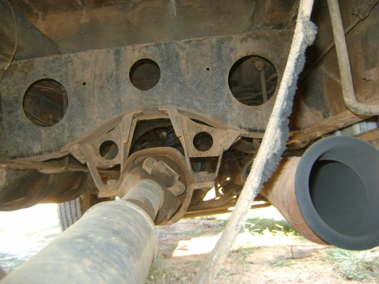 ้HINO F17  เครื่อง EH 700   168 แรง  ราคา  410,000 บาท