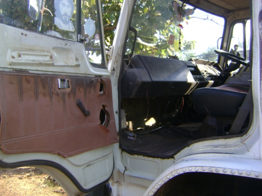 ้HINO F17  เครื่อง EH 700   168 แรง  ราคา  410,000 บาท