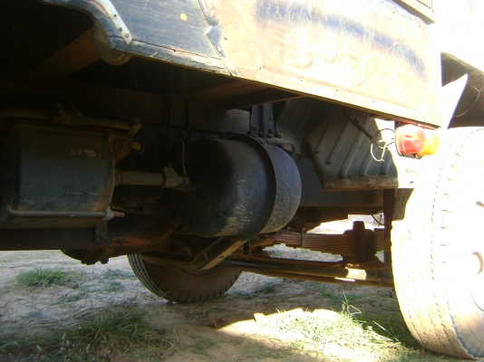 ้HINO F17  เครื่อง EH 700   168 แรง  ราคา  410,000 บาท