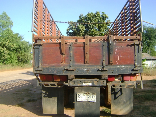 ้HINO F17  เครื่อง EH 700   168 แรง  ราคา  410,000 บาท