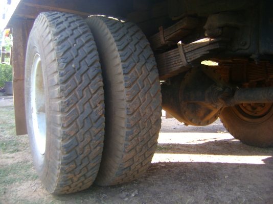 ้HINO F17  เครื่อง EH 700   168 แรง  ราคา  410,000 บาท