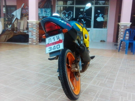 ขาย LS 125 D สีเขียวแม็กส้ม ปี 43 เจ้าของเดียวรถบ้านนอกๆสักคันครับ ขาย LS 125 D สีเขียวแม็กส้ม ปี 43 เจ้าของเดียวรถบ้านนอกๆสักคันครับ
