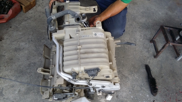 ขาย ตู้แอร์+โบเวอร์  camry 2002