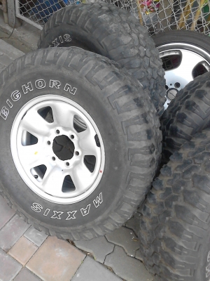 265/75R16 MAXXIS BIGHORN  ชุด 4 ล้อ พร้อมกะทะ 6 รู   TEL.081-427-3941