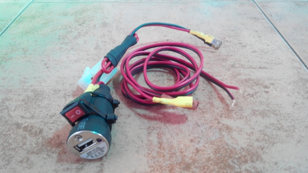 ที่ชาร์จเอนกประสงค์ ติดมอ'ไซด์ครับ