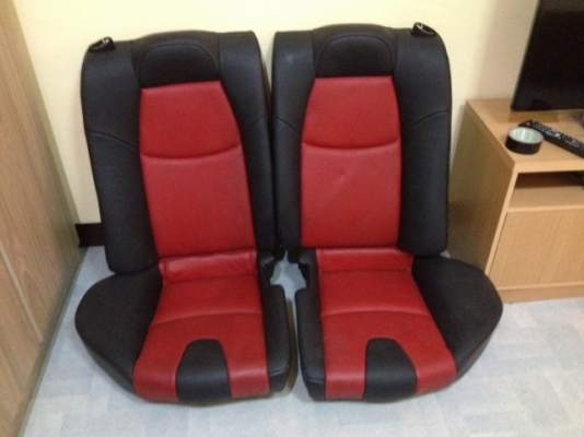 เบาะหลัง RX8 ดำเเดงด้ายเเดงเก่าญี่ปุ่นสภาพสวย