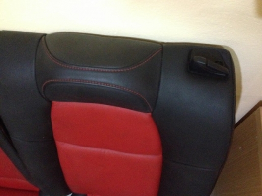 เบาะหลัง RX8 ดำเเดงด้ายเเดงเก่าญี่ปุ่นสภาพสวย