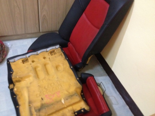 เบาะหลัง RX8 ดำเเดงด้ายเเดงเก่าญี่ปุ่นสภาพสวย